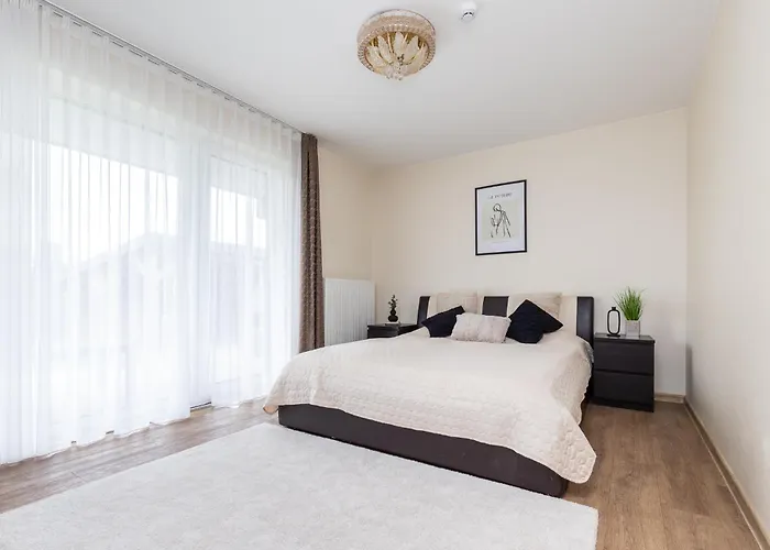 Sonata מלון דירות פלאנגה